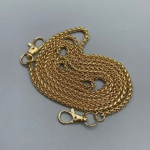 NWOT Gold Crossbody Chain 41”